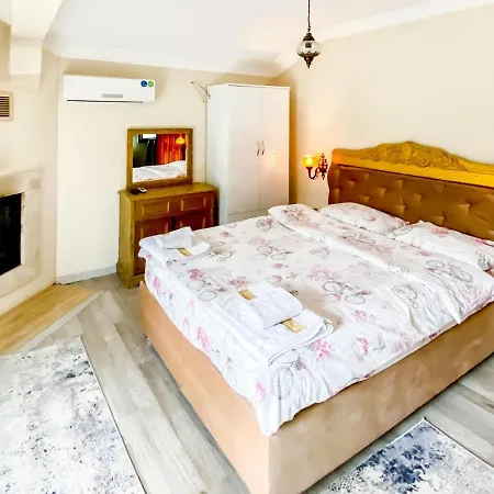 Villa Peaceful With Private Pool And Bbq In *