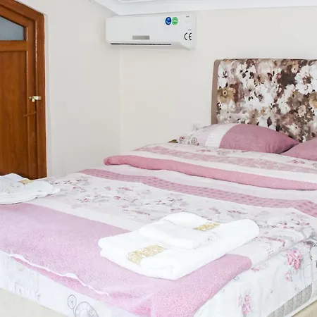 Peaceful With Private Pool And Bbq In *